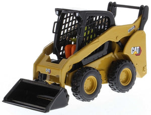 CAT Diecast Masters 1/32 Cat 272D3 Skid Steer Loader HL<br>(Shipped in 10-14 days)
