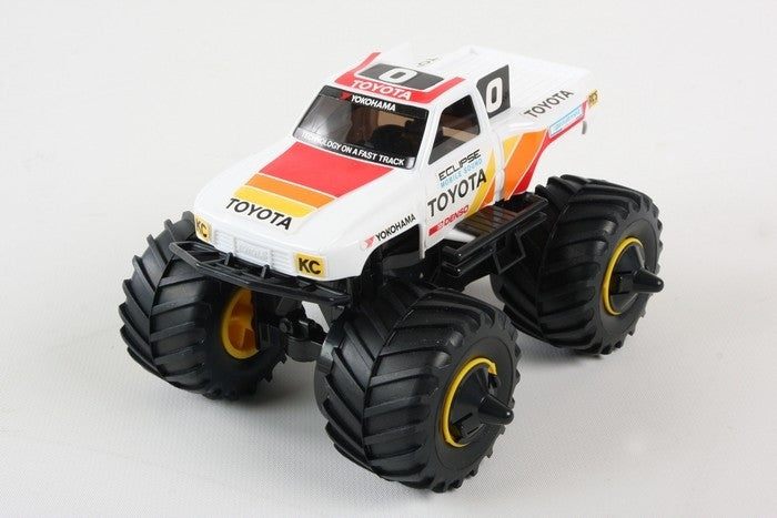 Tamiya 1/32 Toyota HiLux Monster Racer Jr.(Shipped in 10-14 days