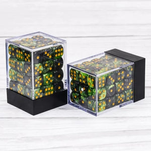 Grass Green+Black 12mm D6 pips dice