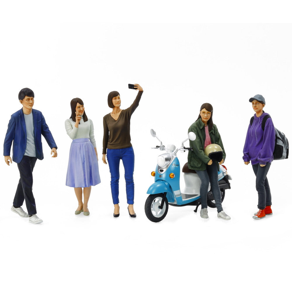 Tamiya 1/24 Campus Friends Set 2<br>(Shipped in 10-14 days)